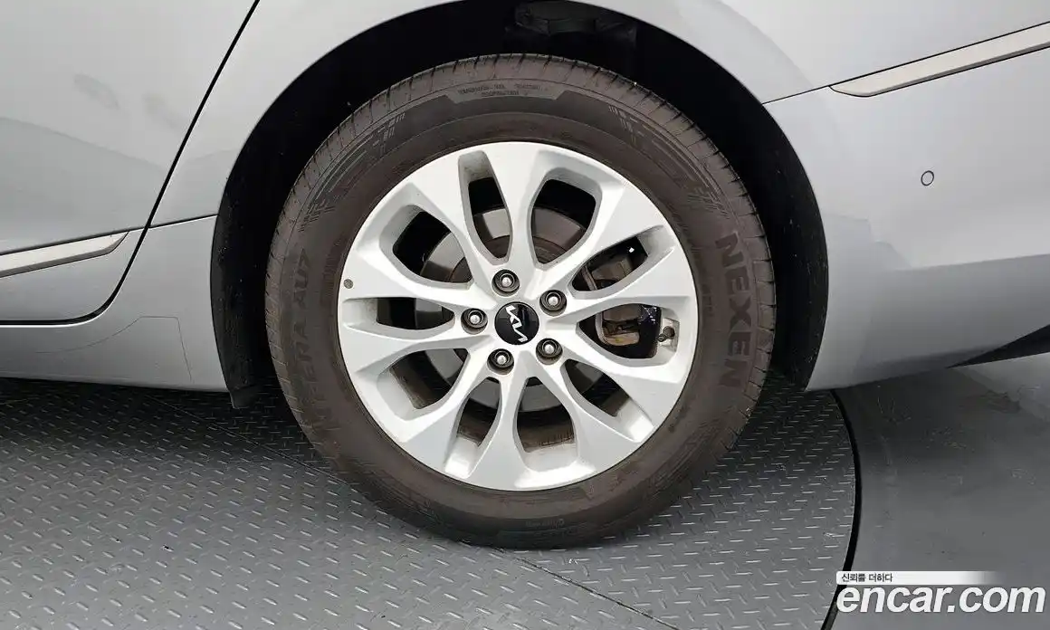 Kia K8 2022 2.5 гидро в Москве № 1418419, фото 7