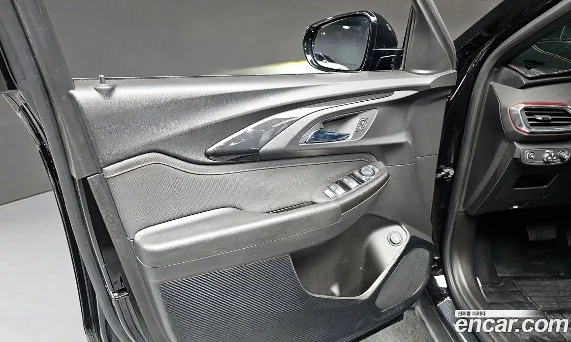 Chevrolet TrailBlazer 2021 1.3 гидро в Москве, фото 13
