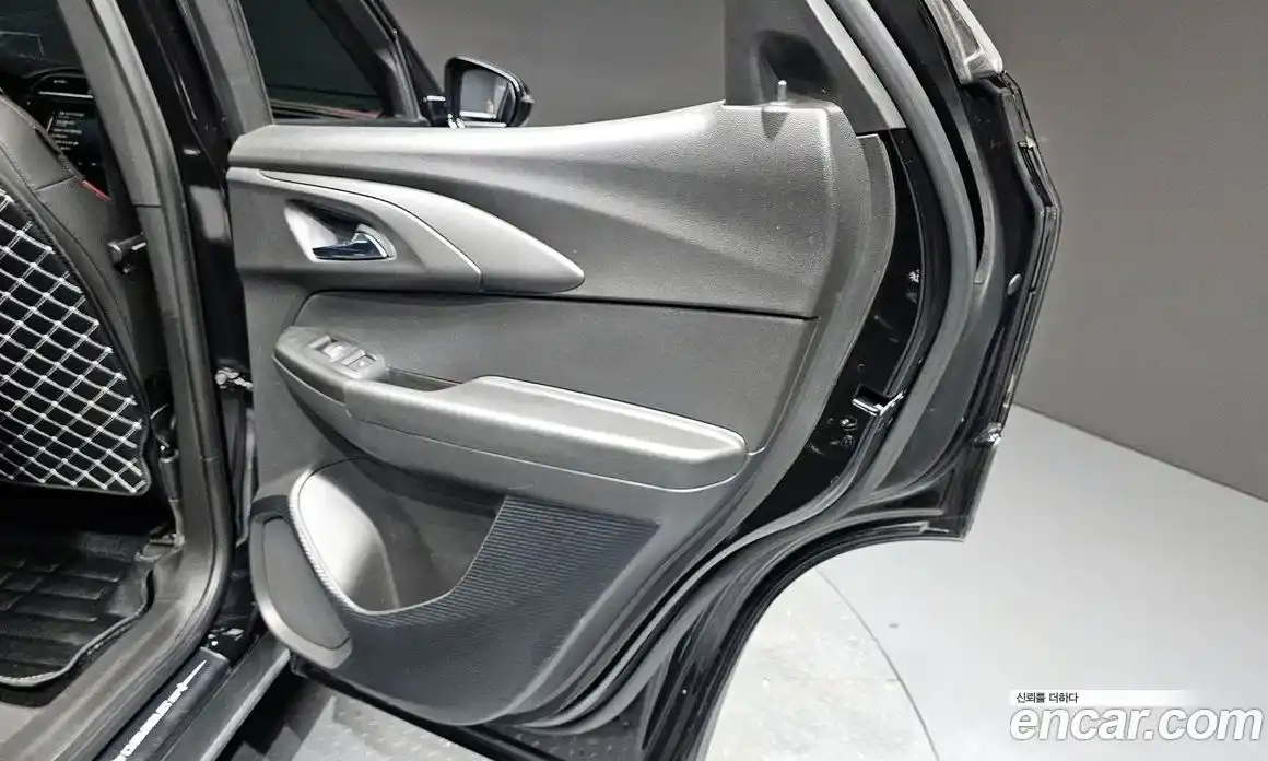 Chevrolet TrailBlazer 2021 1.3 гидро в Москве, фото 30