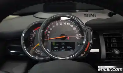 Mini Cooper 2020 1.5 гидро в Москве № 1423580, миниатюра 11