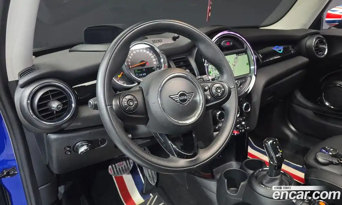 Mini Cooper 2020 1.5 гидро в Москве № 1423580, фото 19