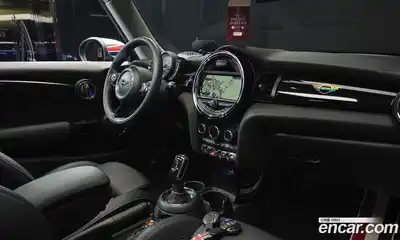Mini Cooper 2020 1.5 гидро в Москве № 1423580, миниатюра 10