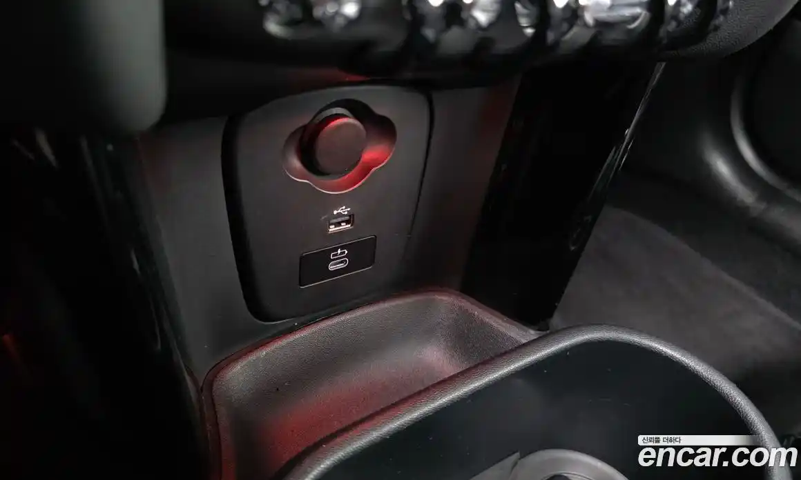 Mini Cooper 2023 2.0 гидро в Москве № 1423616, фото 23