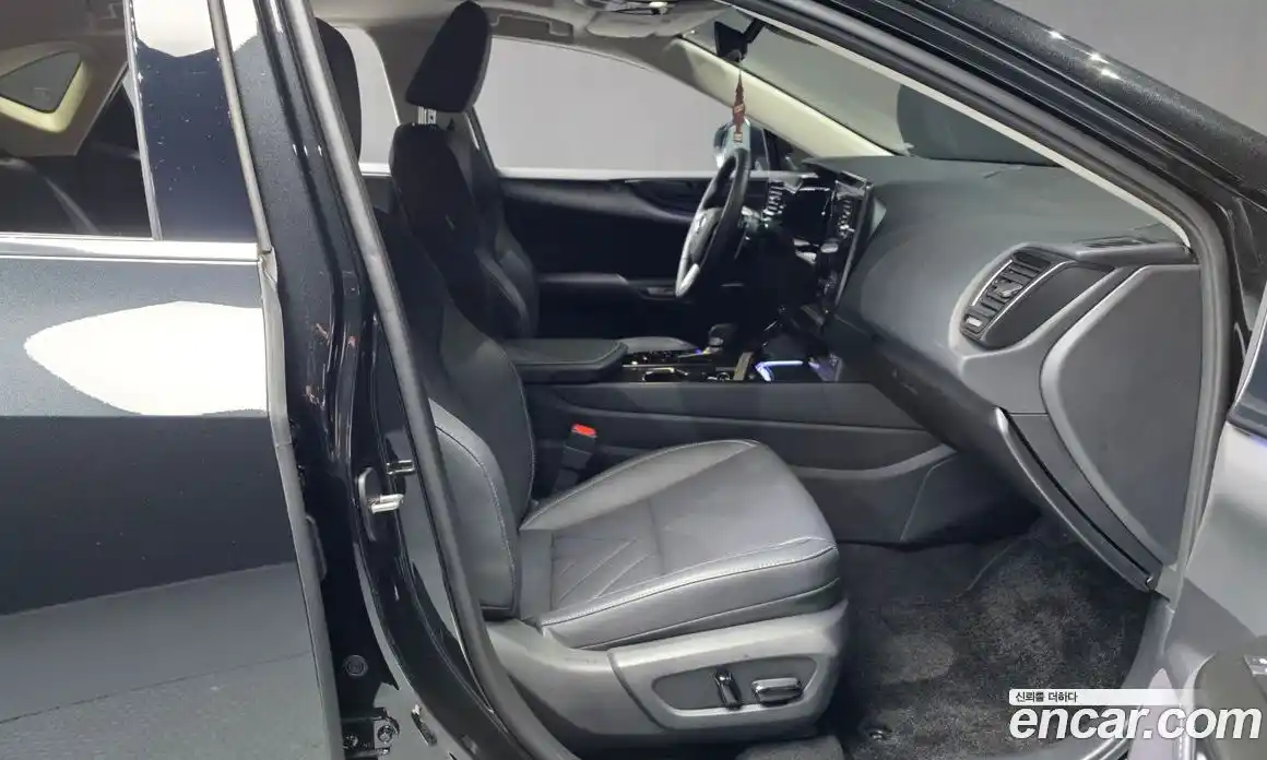 Lexus NX 2024 2.5 гидро в Москве № 1423957, фото 17