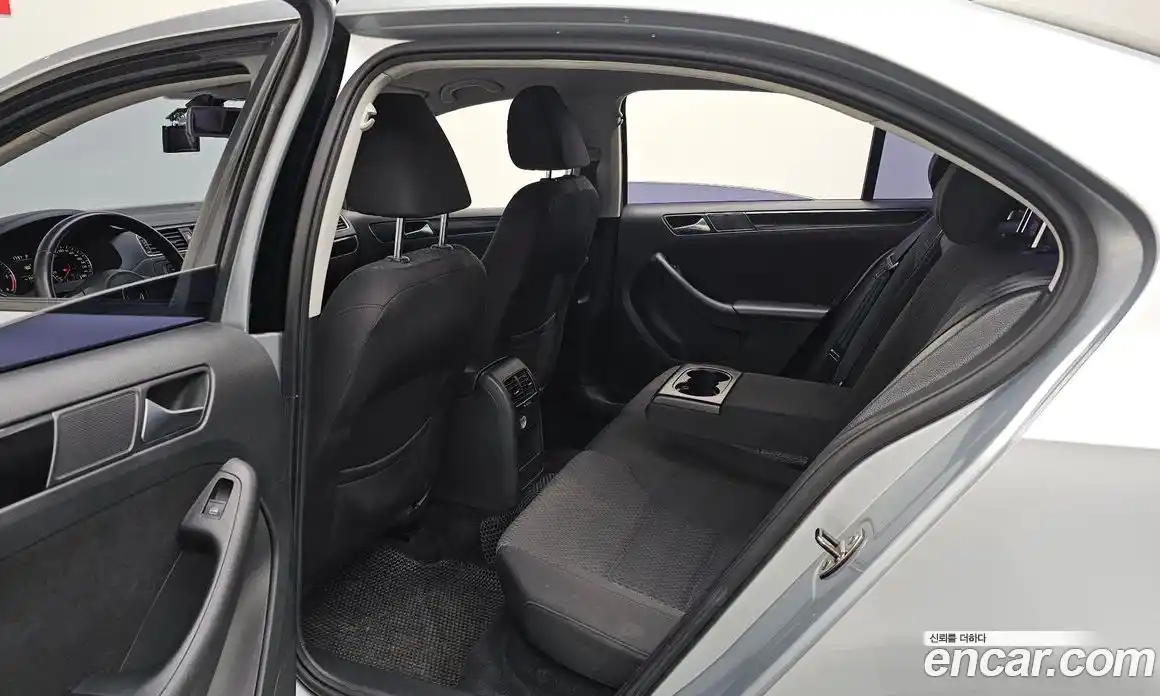 Volkswagen Jetta 2013 1.6 гидро в Москве № 1424169, фото 18
