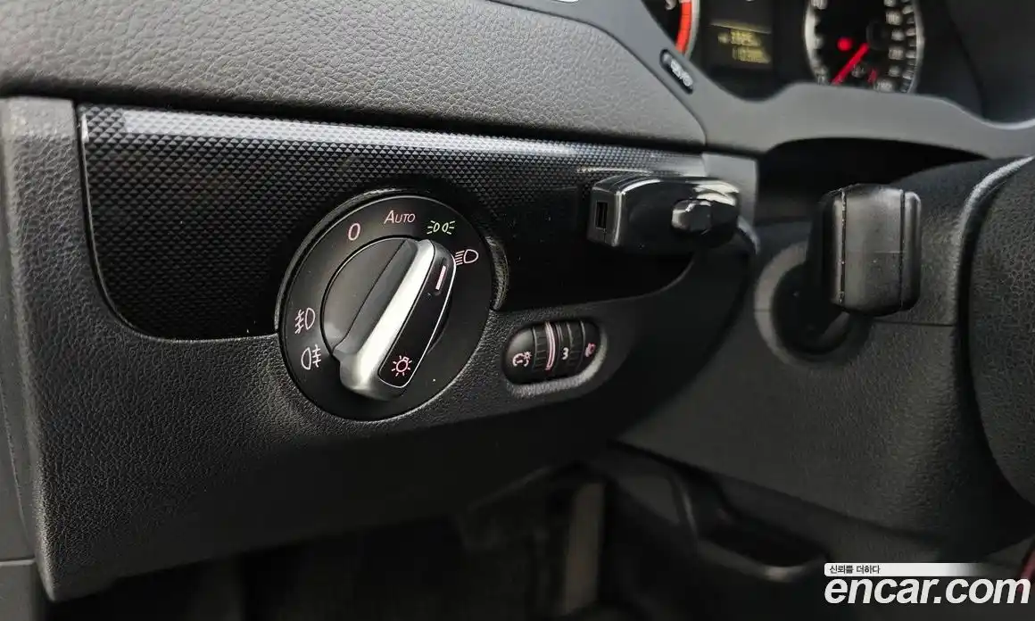 Volkswagen Jetta 2013 1.6 гидро в Москве № 1424169, фото 22