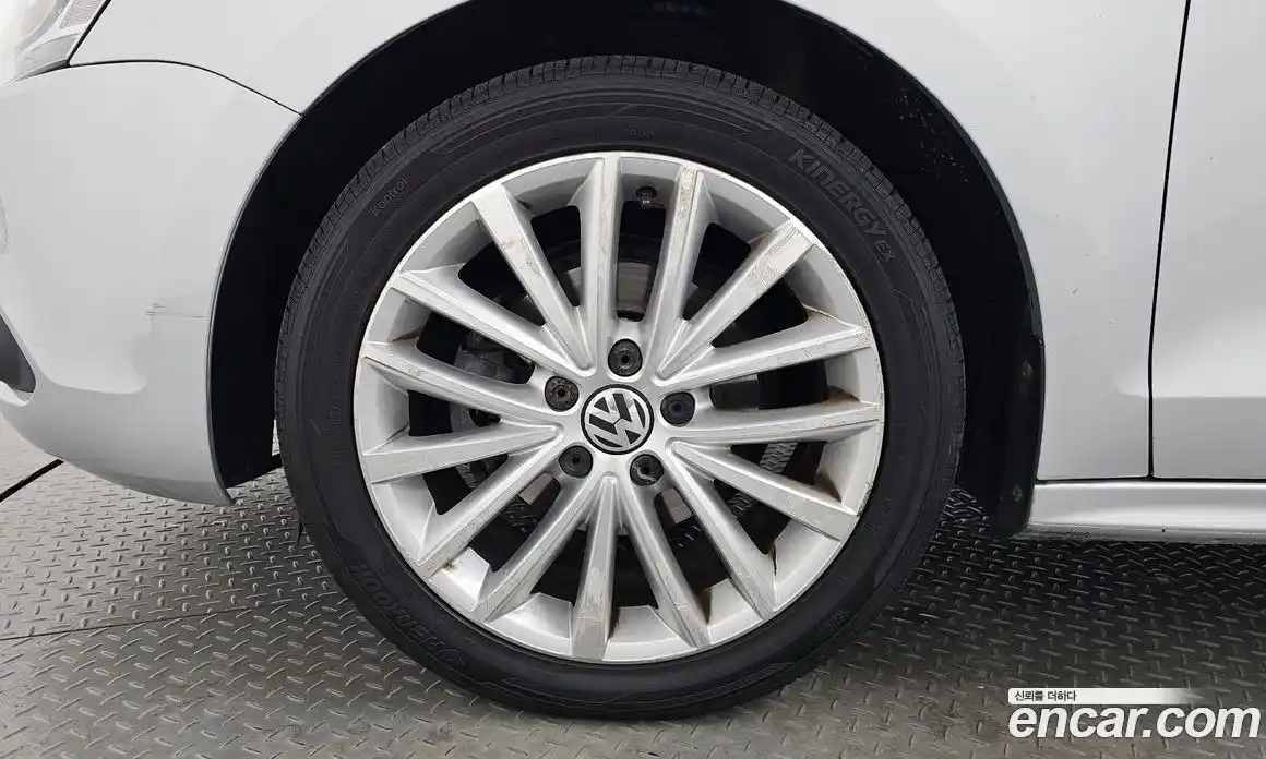 Volkswagen Jetta 2013 1.6 гидро в Москве № 1424169, фото 5