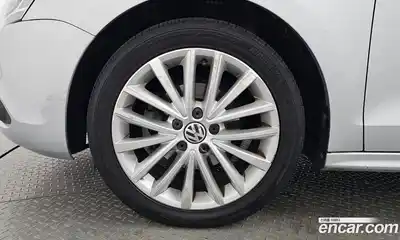 Volkswagen Jetta 2013 1.6 гидро в Москве № 1424169, миниатюра 5