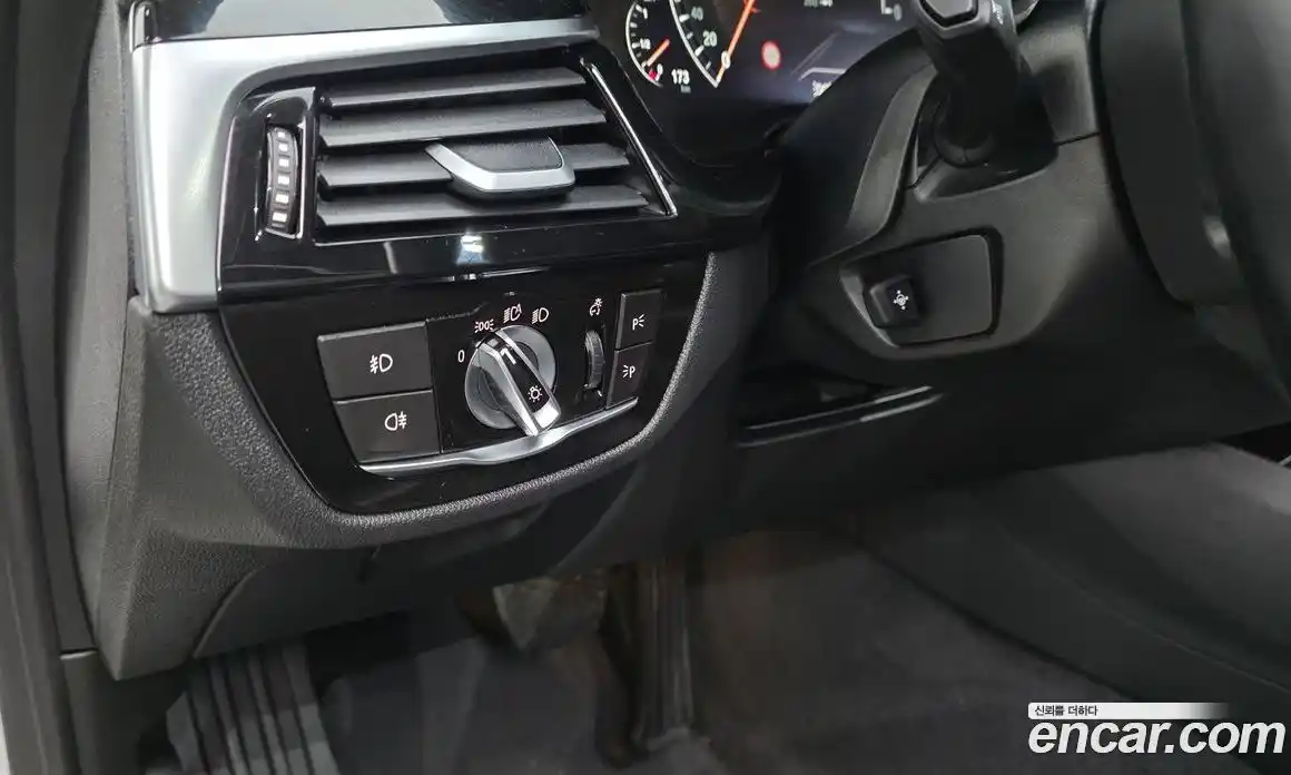 BMW 5-Series 2019 2.0 гидро в Москве № 1537009, фото 16