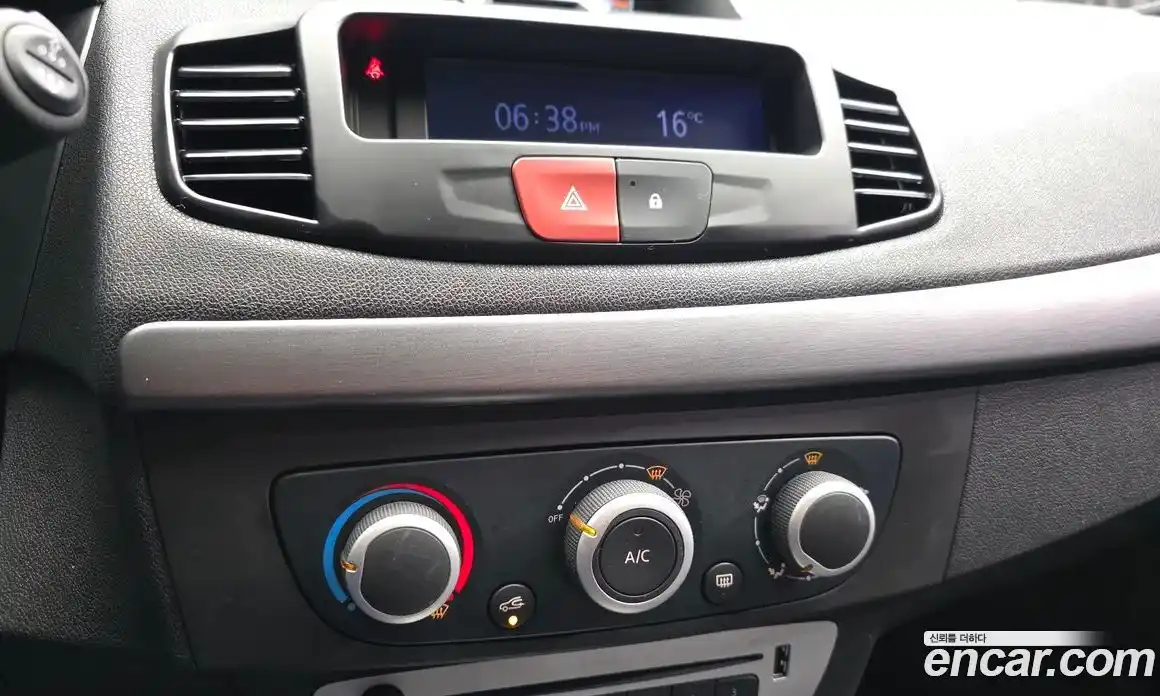 Renault SM3 2019 1.6 гидро в Москве № 1543054, фото 28