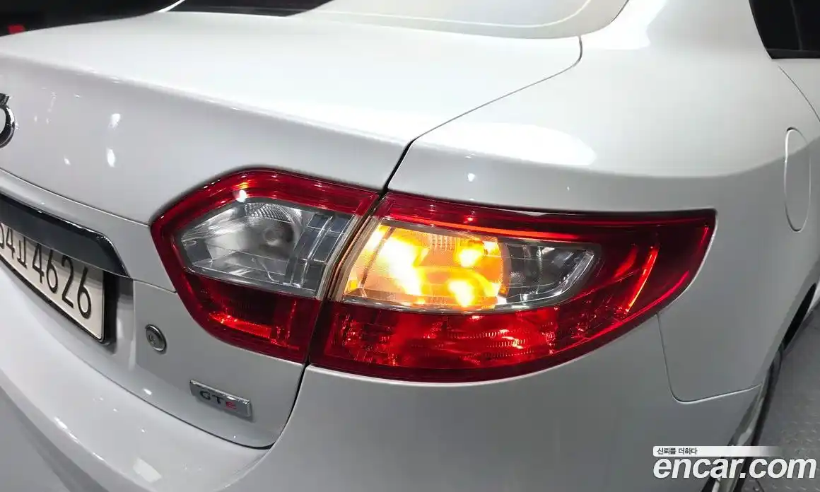 Renault SM3 2019 1.6 гидро в Москве № 1543054, фото 9