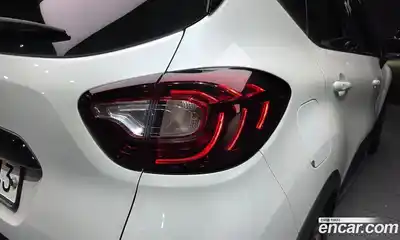 Renault QM3 2019 1.5 гидро в Москве № 1543465, миниатюра 9