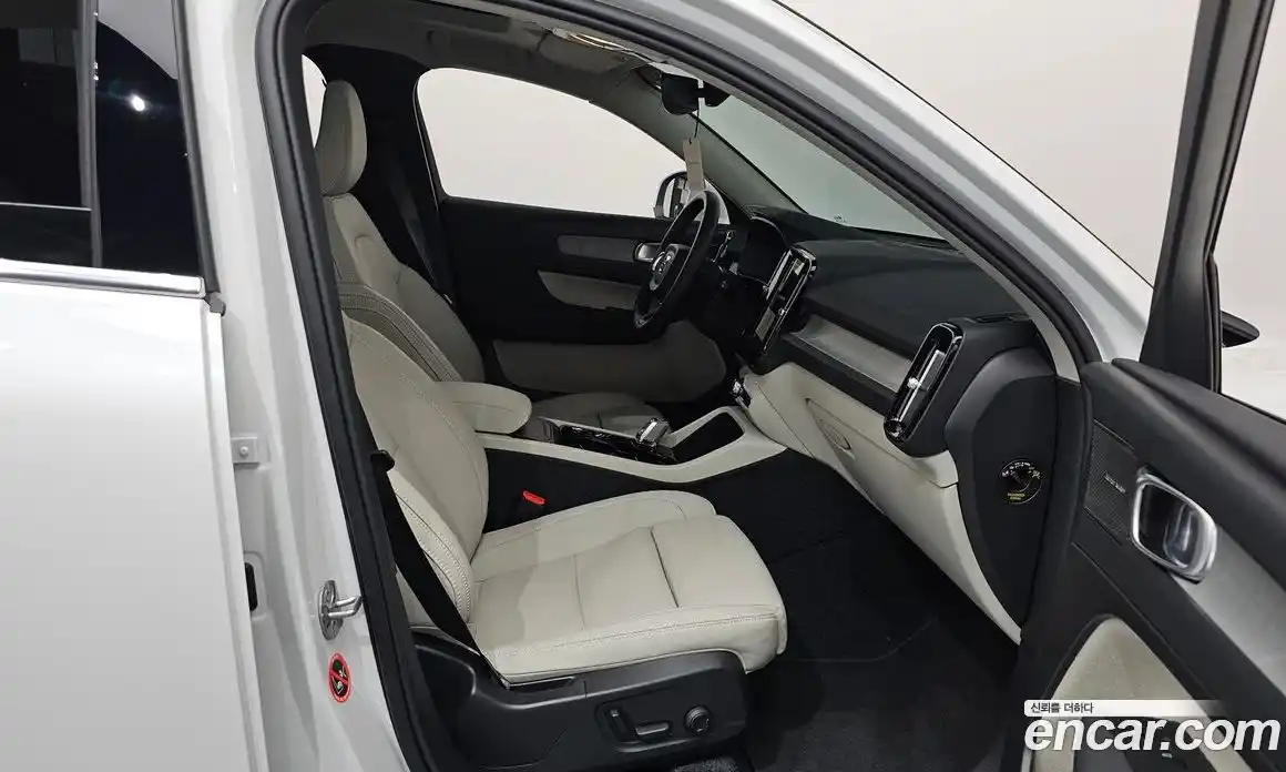 Volvo XC40 2025 2.0 гидро в Москве № 1546738, фото 16
