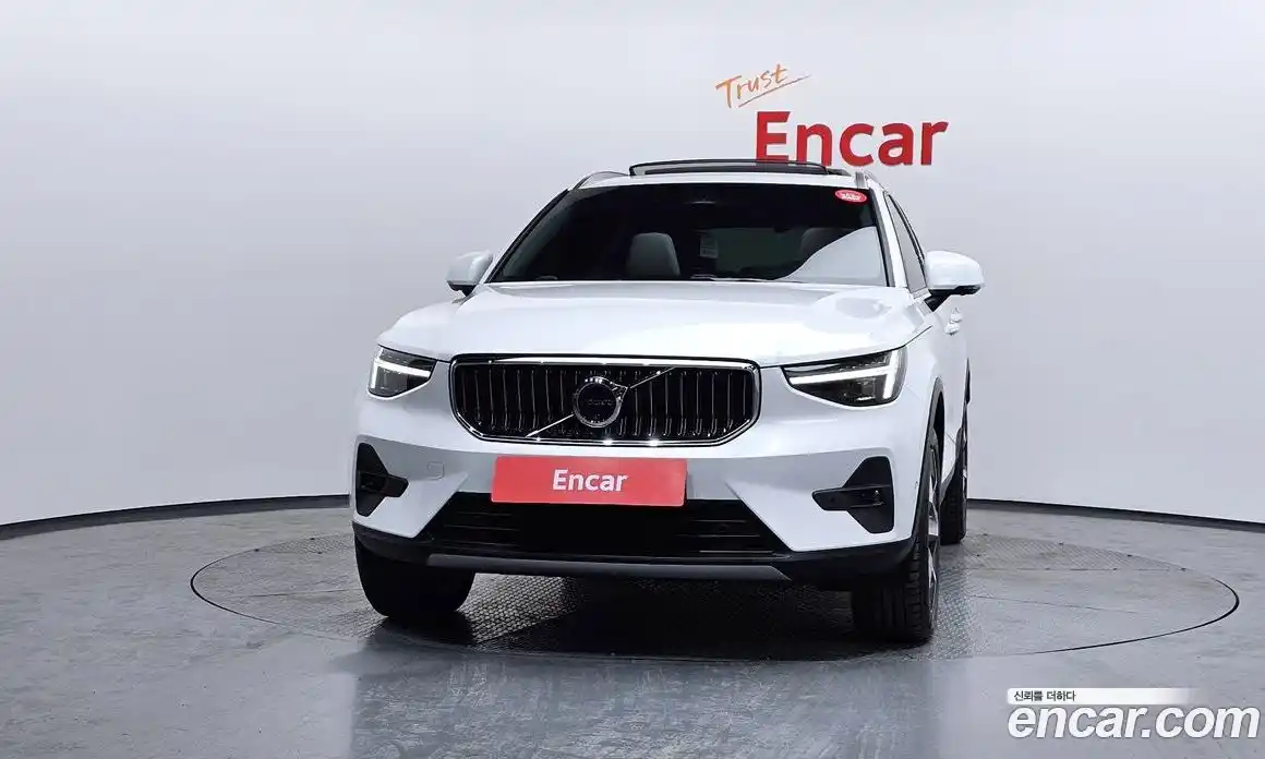 Volvo XC40 2025 2.0 гидро в Москве № 1546738, фото 3
