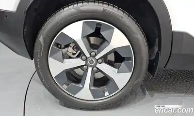 Volvo XC40 2025 2.0 гидро в Москве № 1546738, миниатюра 5