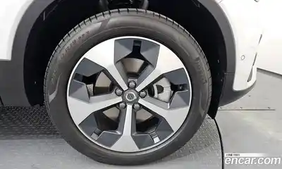 Volvo XC40 2025 2.0 гидро в Москве № 1546738, миниатюра 7