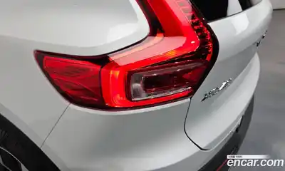 Volvo XC40 2025 2.0 гидро в Москве № 1546738, миниатюра 9