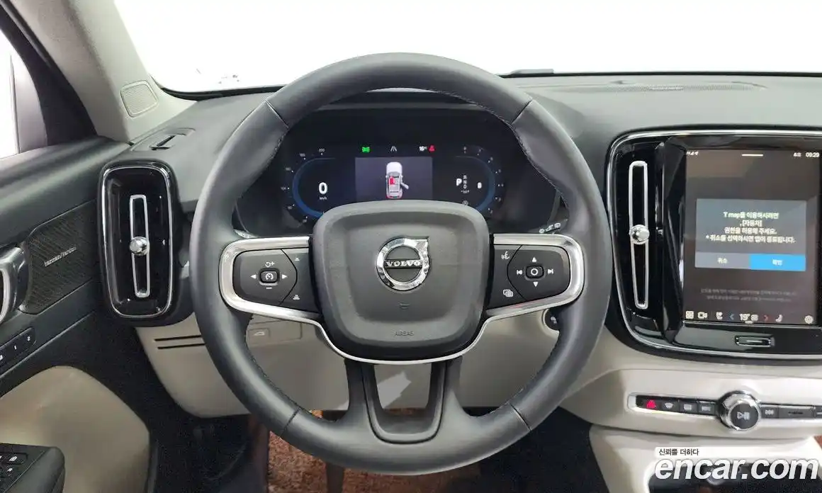 Volvo XC40 2024 2.0 гидро в Москве № 1546756, фото 18