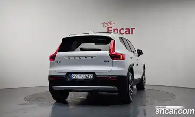 Volvo XC40 2024 2.0 гидро в Москве № 1546756, миниатюра 4