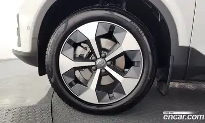 Volvo XC40 2024 2.0 гидро в Москве № 1546756, миниатюра 5