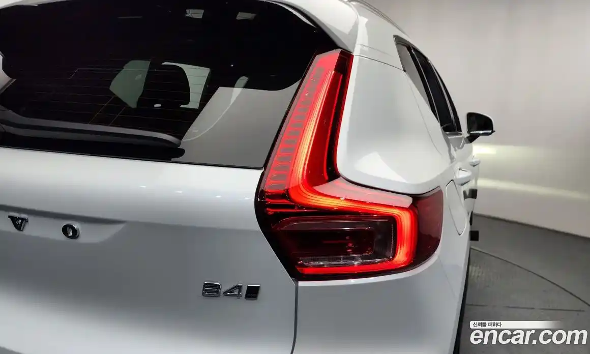 Volvo XC40 2024 2.0 гидро в Москве № 1546756, фото 9
