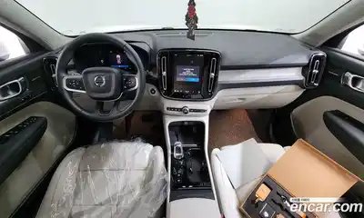 Volvo XC40 2024 2.0 гидро в Москве № 1546756, миниатюра 10