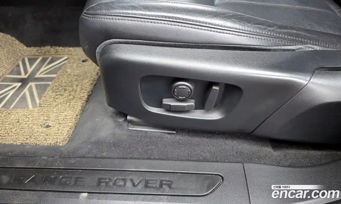 Land Rover Range-Rover Evoque 2020 2.0 гидро в Москве № 1547546, фото 31