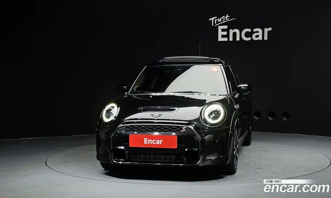 Mini Cooper 2022 2.0 гидро в Москве № 1548005, фото 3