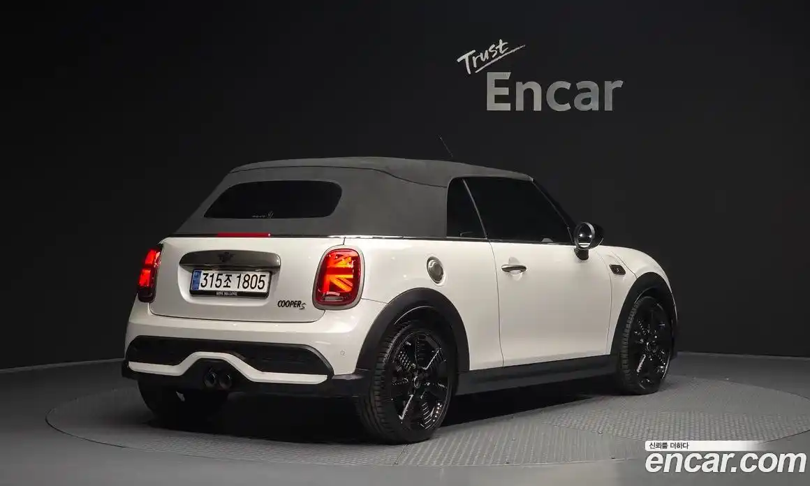 Mini Cooper Convertible 2023 2.0 гидро в Москве № 1548200, фото 26