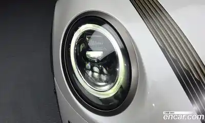 Mini Cooper Convertible 2023 2.0 гидро в Москве № 1548200, миниатюра 8