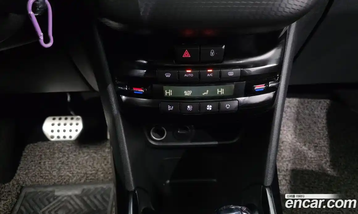 Peugeot 2008 2017 1.6 гидро в Москве, фото 22
