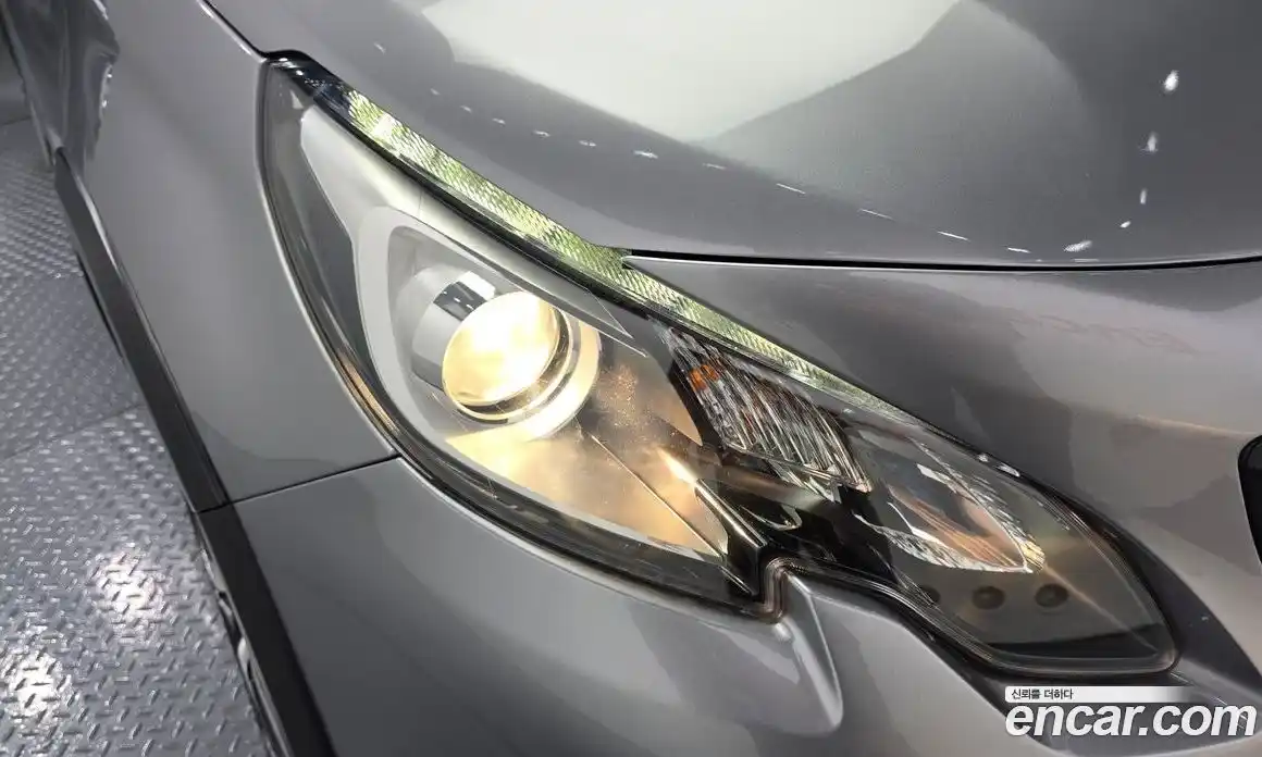 Peugeot 2008 2017 1.6 гидро в Москве, фото 8