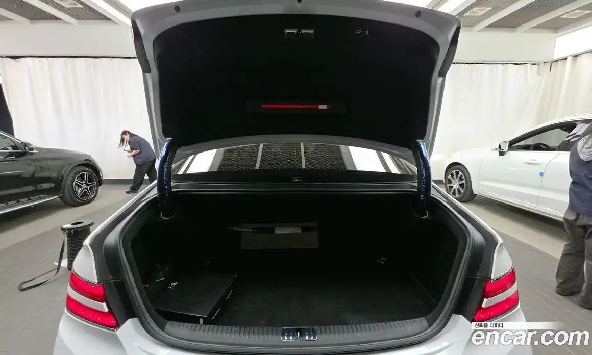 Genesis G90 2021 3.8 гидро в Москве № 1612159, фото 26