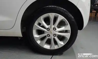 Chevrolet Spark 2018 1.0 гидро в Москве № 1613609, миниатюра 7