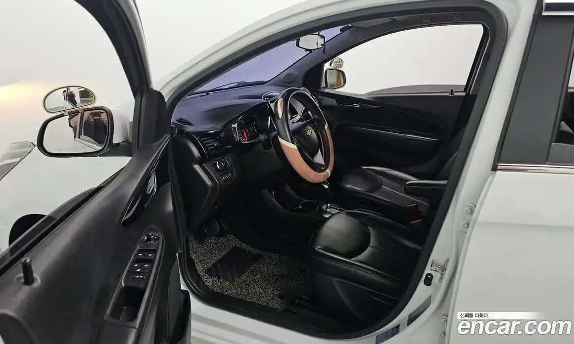 Chevrolet Spark 2016 1.0 гидро в Москве, фото 13