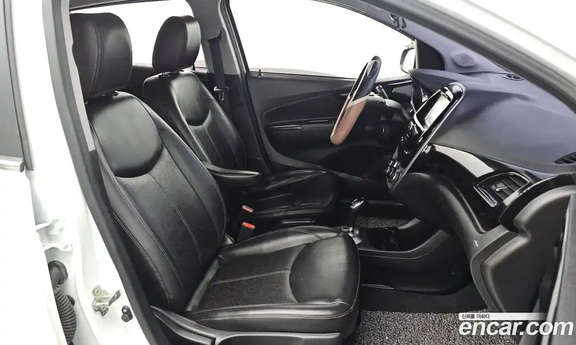 Chevrolet Spark 2016 1.0 гидро в Москве, фото 16
