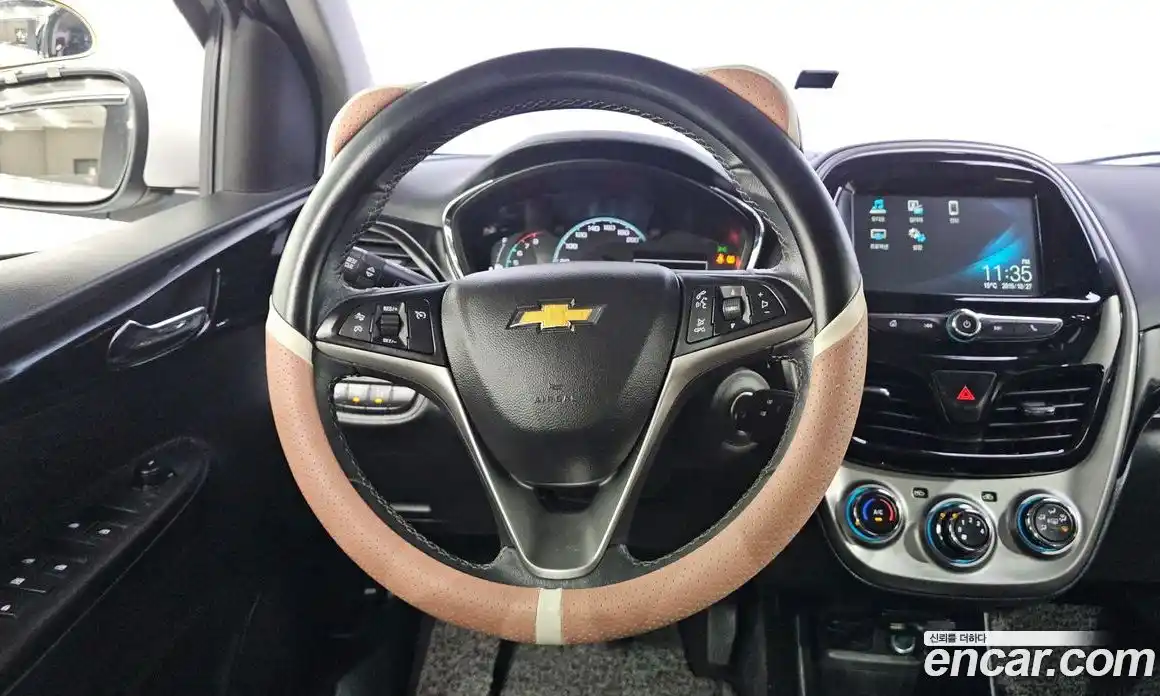 Chevrolet Spark 2016 1.0 гидро в Москве, фото 17