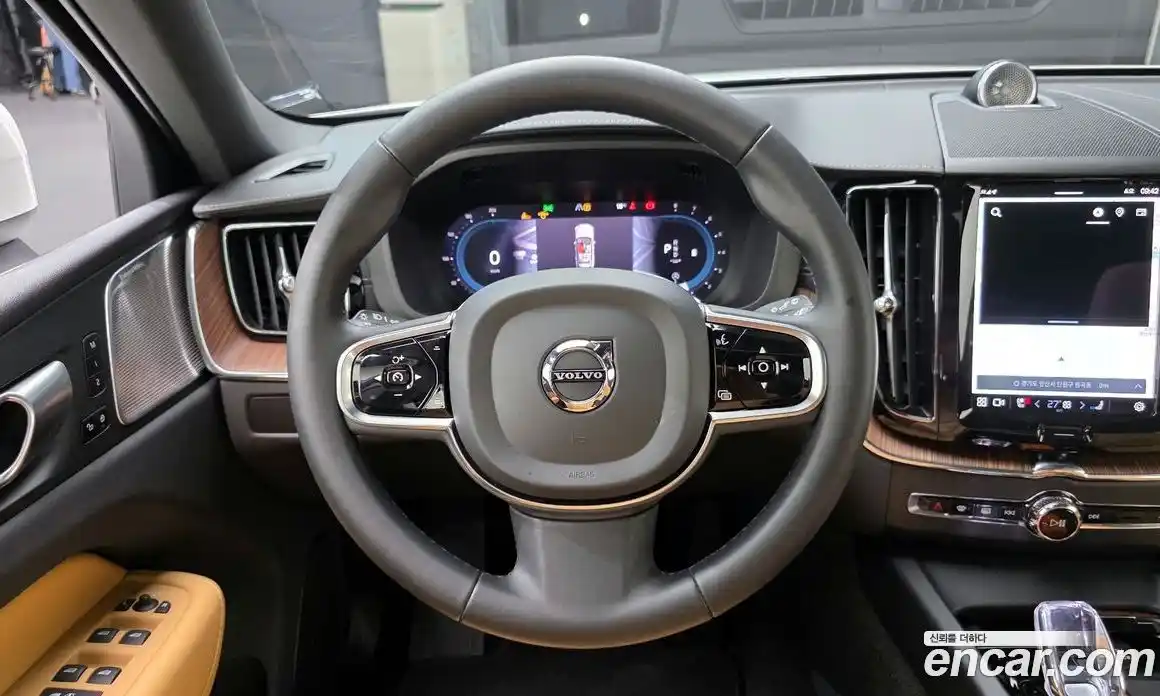 Volvo XC60 2024 2.0 гидро в Москве № 1618529, фото 35