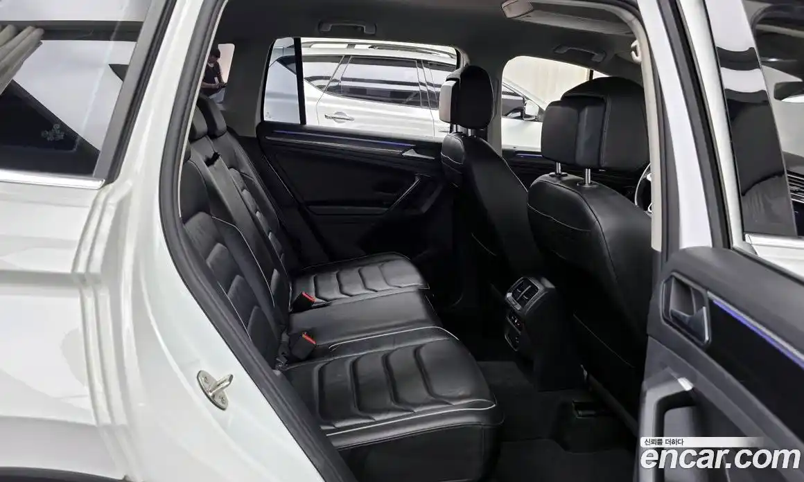 Volkswagen Tiguan 2022 2.0 гидро в Москве № 1623055, фото 18