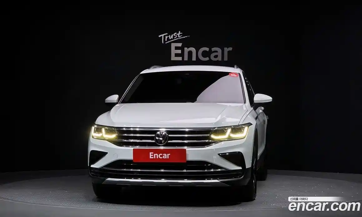 Volkswagen Tiguan 2022 2.0 гидро в Москве № 1623055, фото 3