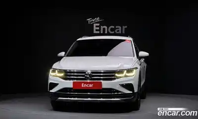 Volkswagen Tiguan 2022 2.0 гидро в Москве № 1623055, миниатюра 3
