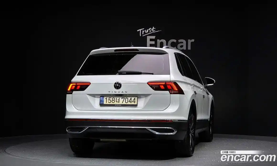 Volkswagen Tiguan 2022 2.0 гидро в Москве № 1623055, фото 4