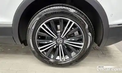 Volkswagen Tiguan 2022 2.0 гидро в Москве № 1623055, миниатюра 7