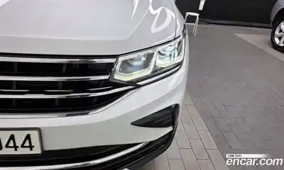 Volkswagen Tiguan 2022 2.0 гидро в Москве № 1623055, миниатюра 8