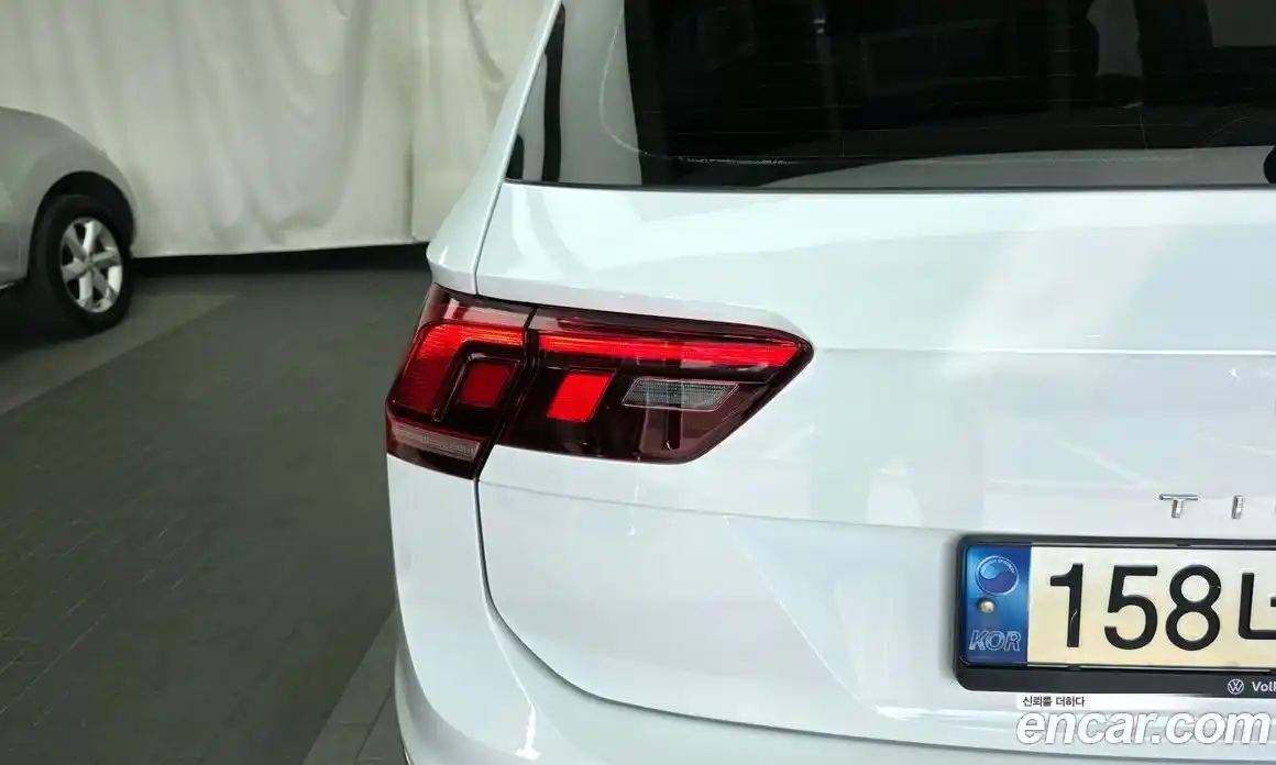Volkswagen Tiguan 2022 2.0 гидро в Москве № 1623055, фото 9