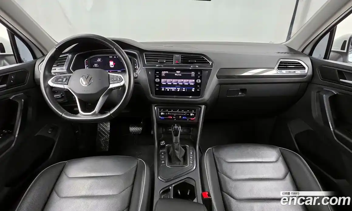 Volkswagen Tiguan 2022 2.0 гидро в Москве № 1623055, фото 10