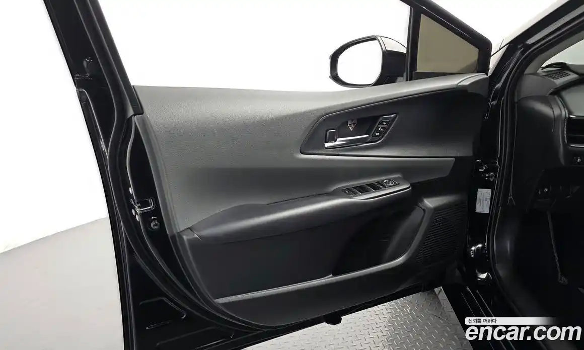Toyota Prius 2025 2.0 гидро в Москве № 1624323, фото 14
