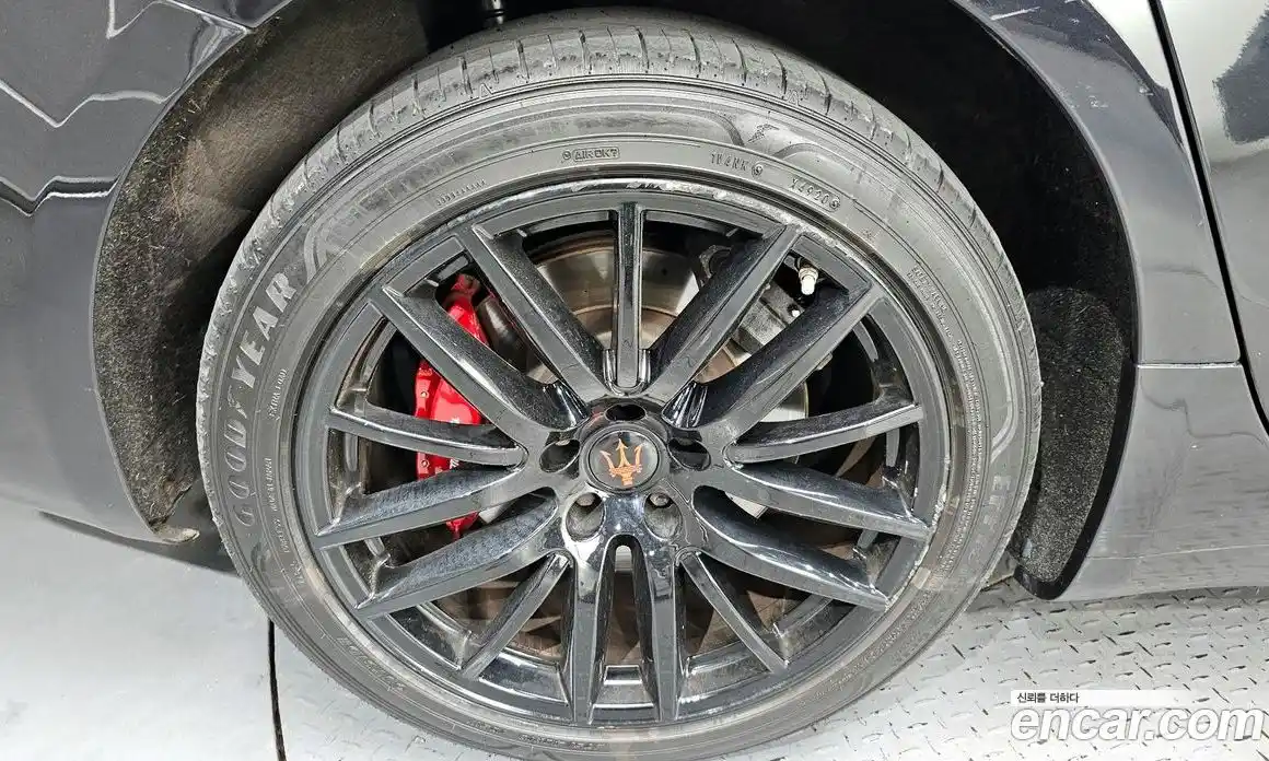 Maserati Ghibli 2017 3.0 гидро, фото 5
