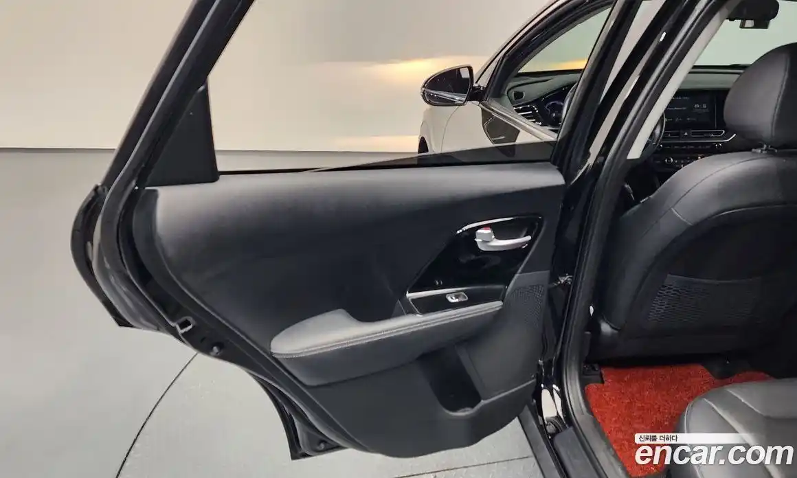 Kia Niro 2021 1.6 гидро в Москве № 1685064, фото 15