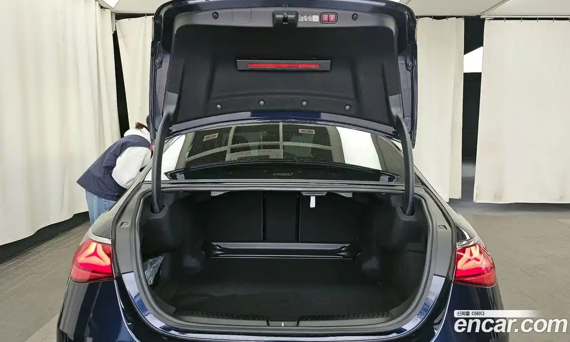 Mercedes-Benz E-Class 2024 2.0 гидро в Москве № 1690000, фото 32